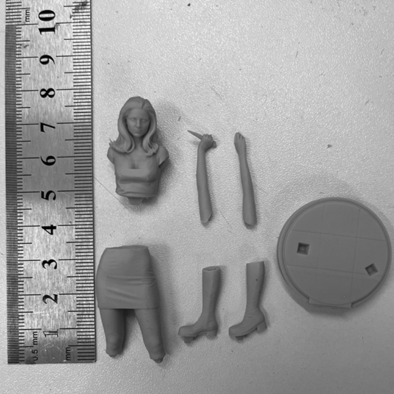 Resina figura montada modelo k - Model Kit Warhammer avaliação e preço
